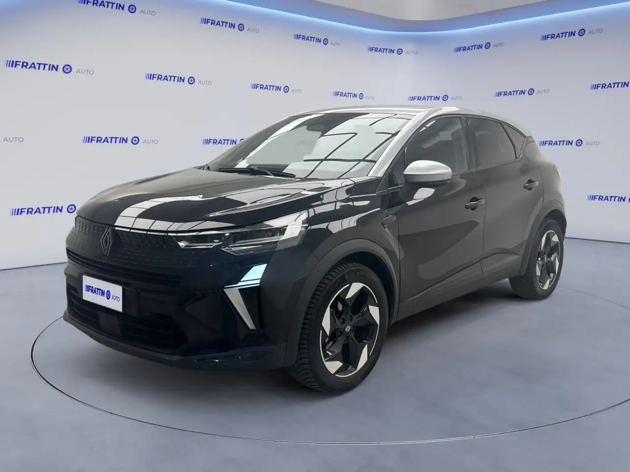 Renault Captur TCe 90 CV Techno — photo 1 of 15