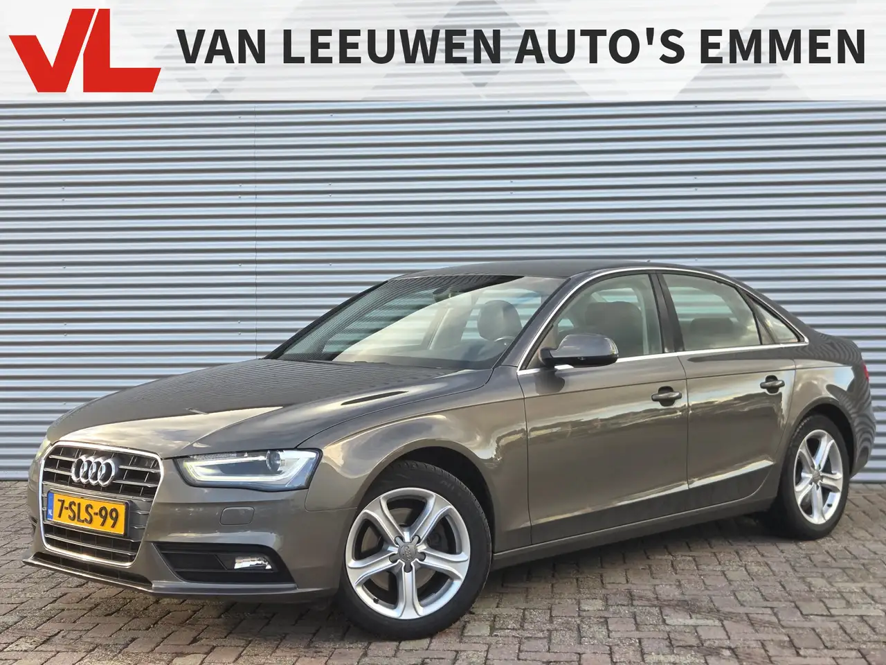 Audi A4 Limousine 1.8 TFSI Business Edition | Nieuw Binnen — photo 1 of 17