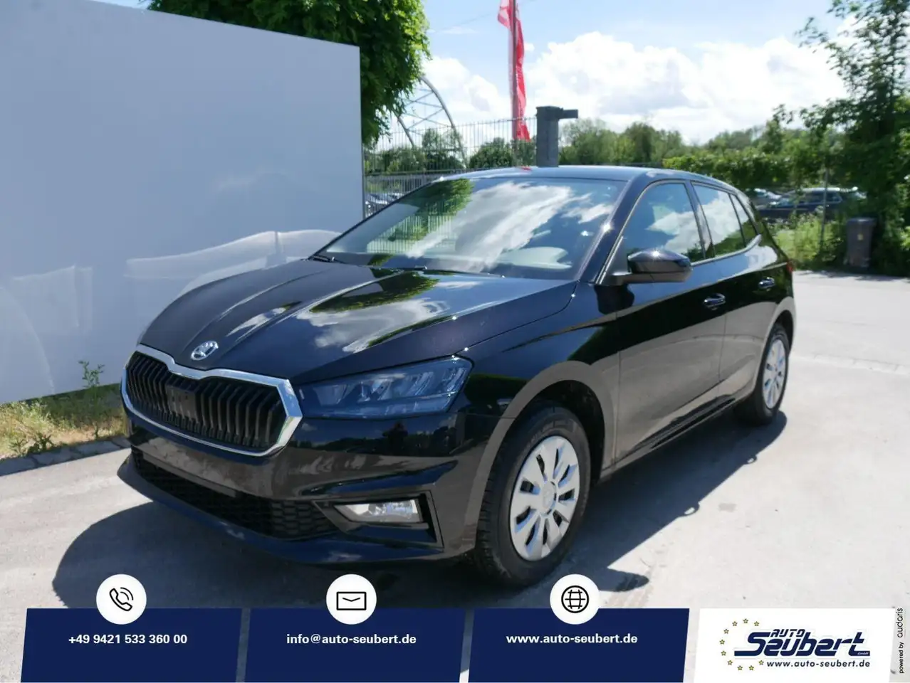 Skoda Fabia Selection 1.0 TSI *NAVI-ÜBER-SMARTLINK*PDC-HI*LED* — photo 1 of 16