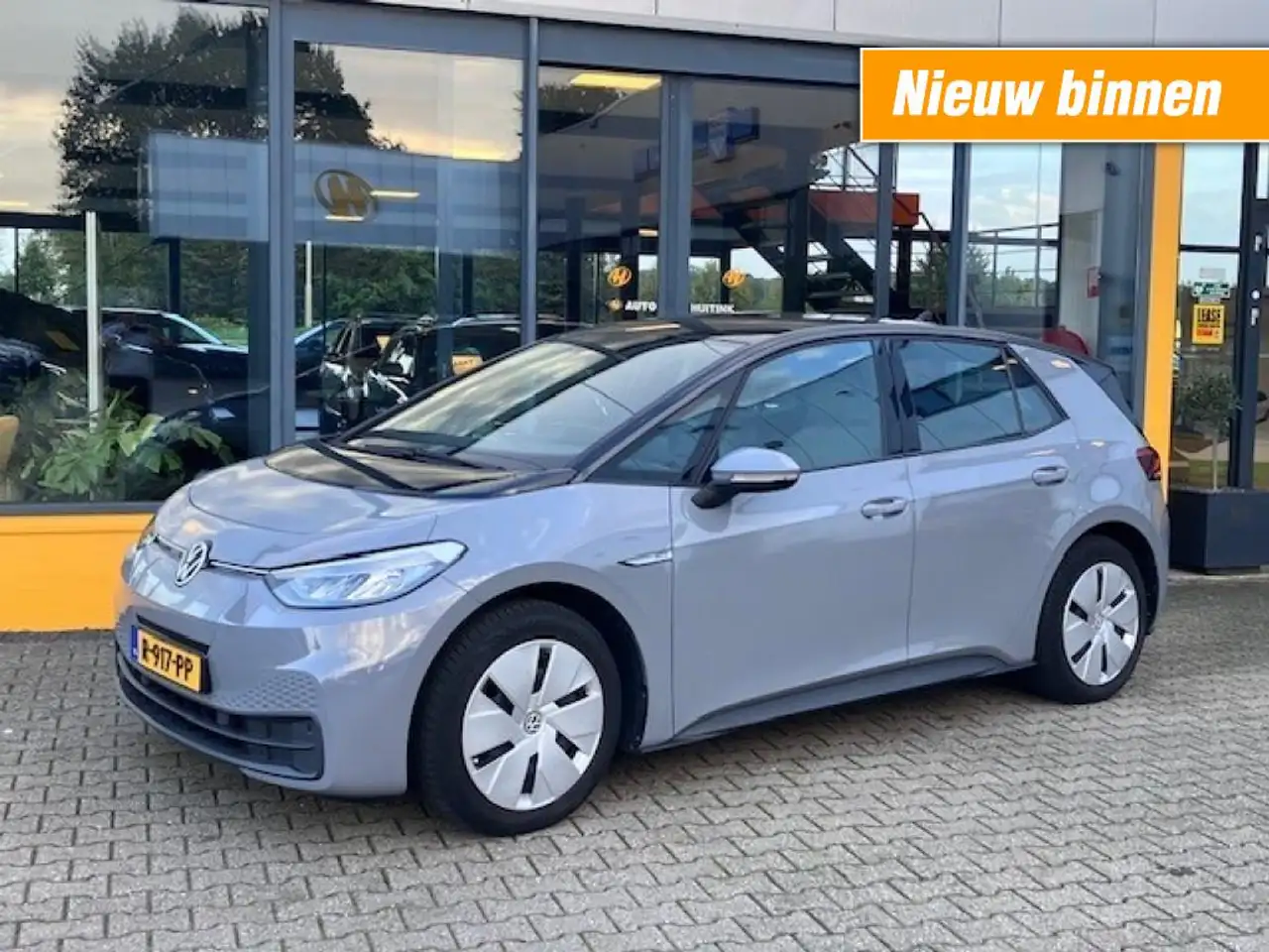 Volkswagen ID.3 PRO 58 kWh Pro Edition - Adap cruise - SOH 93% — photo 1 of 11