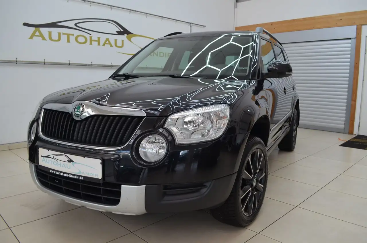 Skoda Yeti Ambition 1,2 TSI DSG ~KLIMA ~SHZNG ~PANO — photo 1 of 19