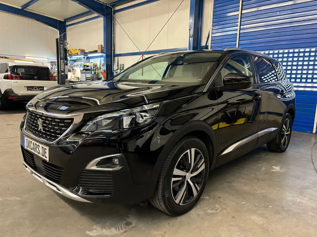 Peugeot 5008 Allure ALU KAMERA 180° LED 7-Sitzer — photo 1 of 22
