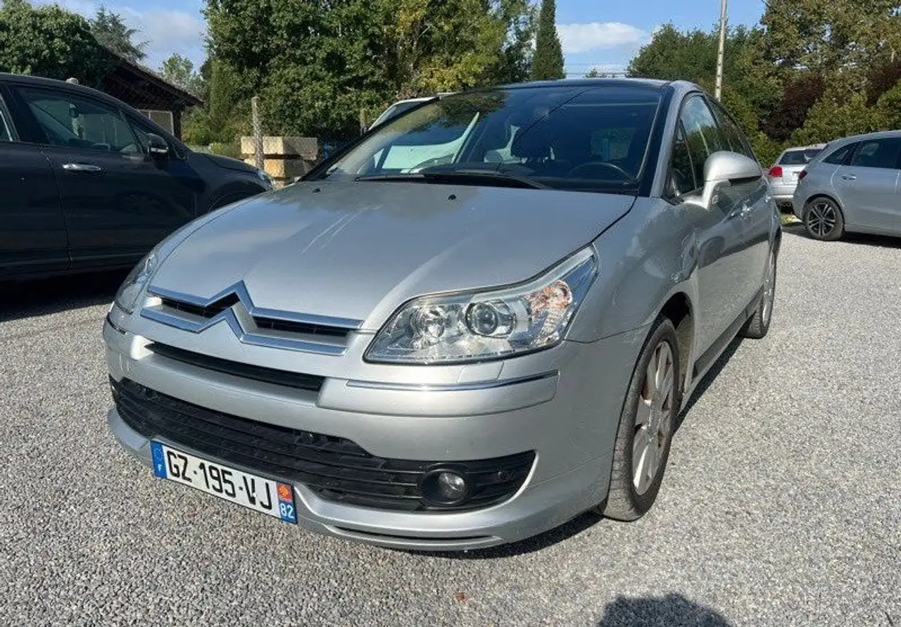 Citroen C4 Citroën 2.0 hdi 138 cv de exclusive toit panoramique — photo 1 of 4