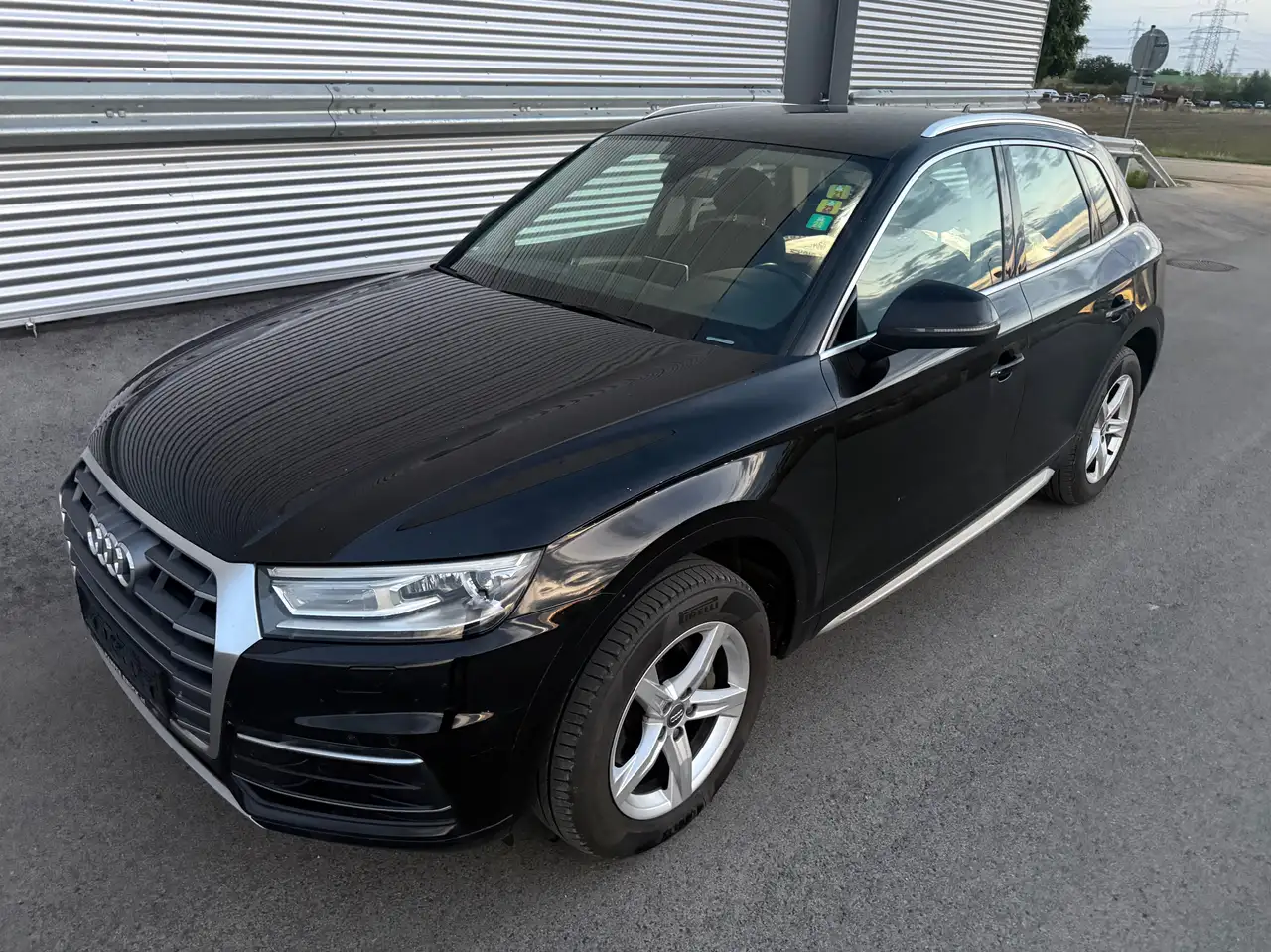 Audi Q5 2,0 TDI quattro sport S-tronic ID:17 — photo 1 of 11