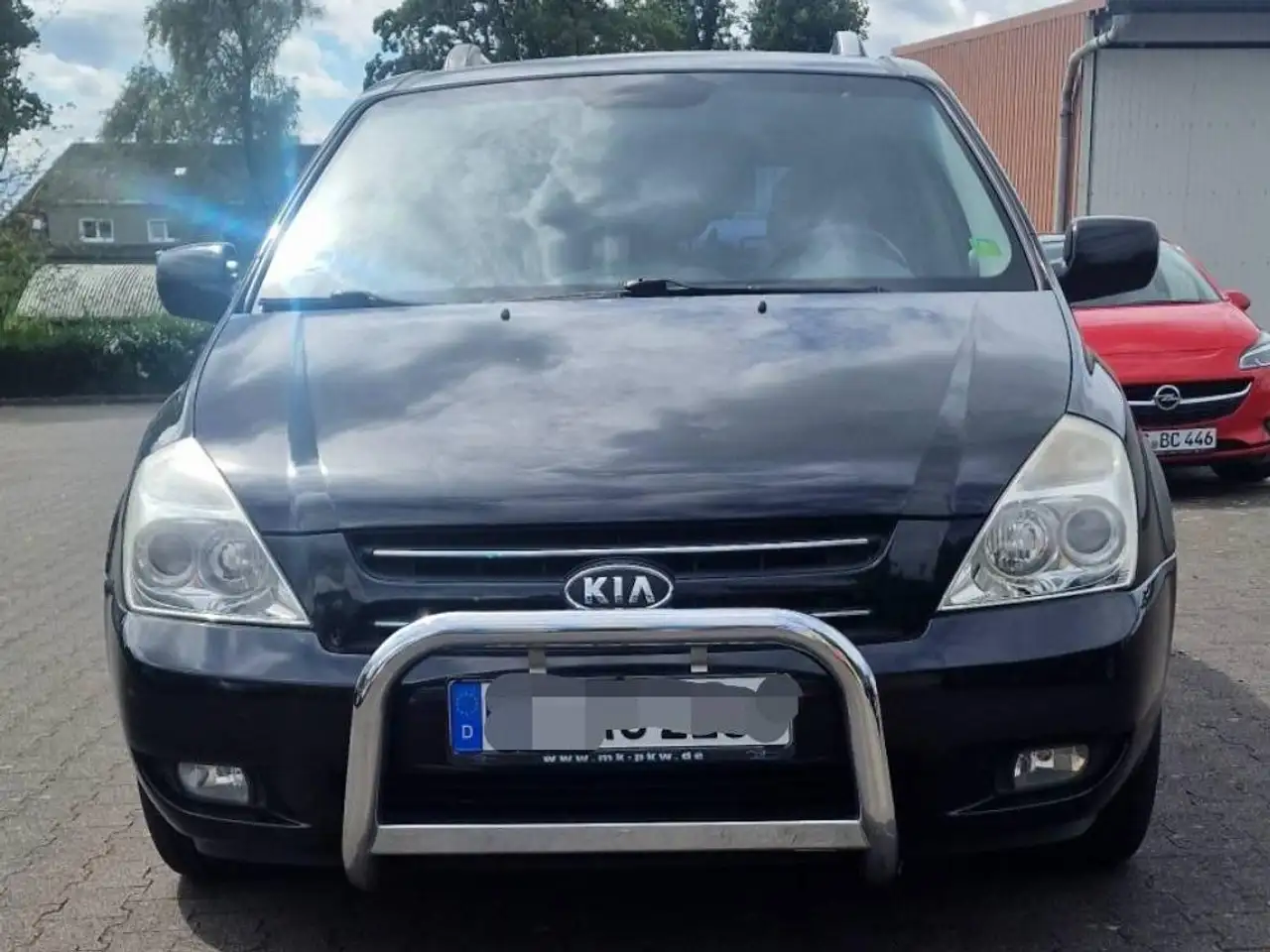 Kia Carnival 2.9 CRDi VGT EX — photo 1 of 15