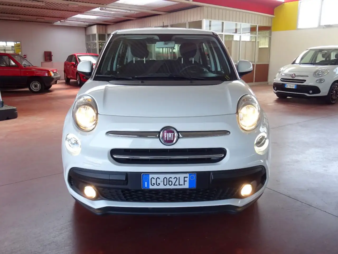 Fiat 500L 1.3 MJT 95CV Mirror 4 posti (N1) — photo 1 of 15