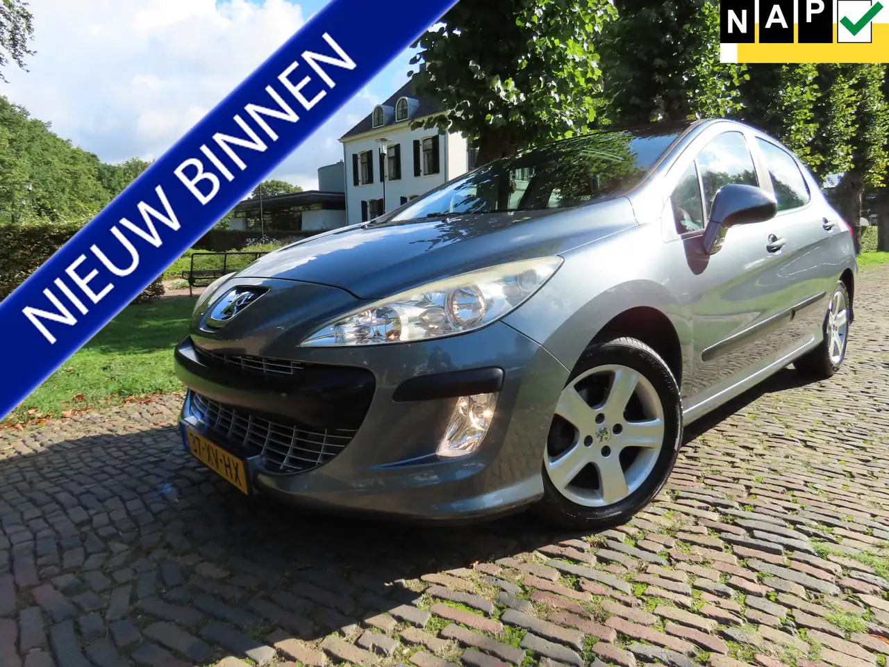 Hyundai Matrix 1.6i Active Cool Panoramadak Ecc Cruisecontrol 5 D — photo 1 of 22
