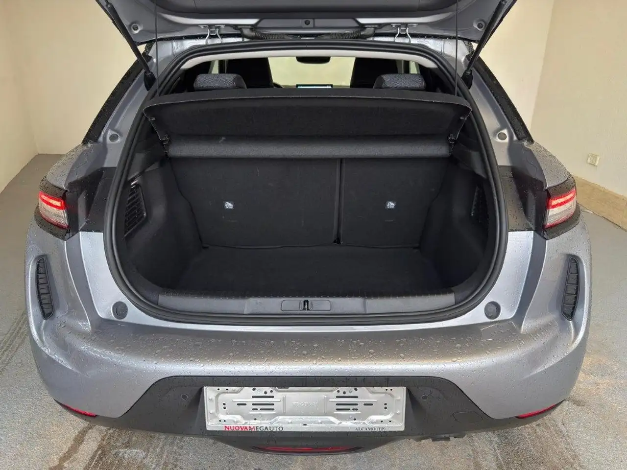 2024 DS Automobiles DS 3 PureTech 100 Bastille Business, photograph 10