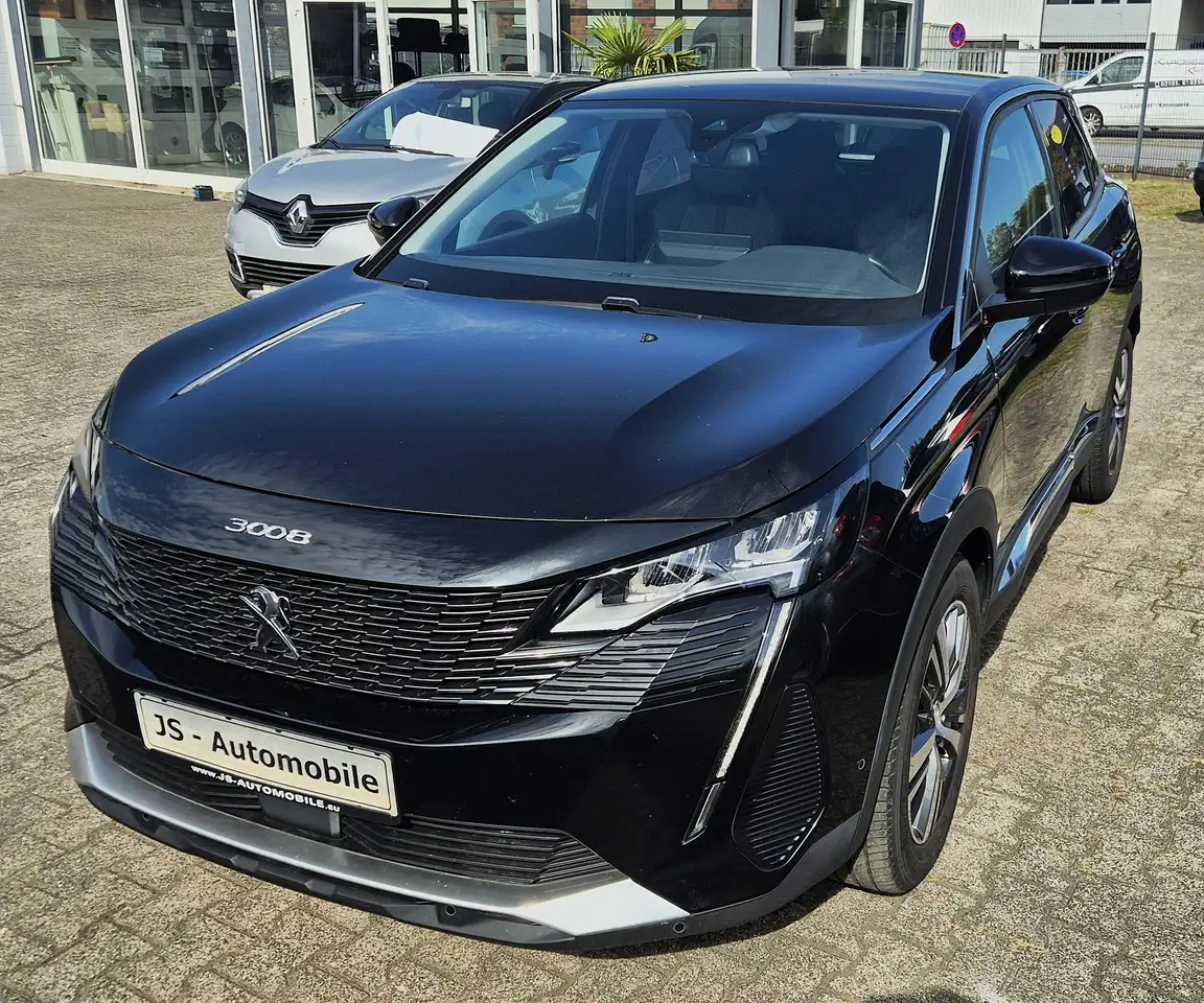Peugeot 3008 ALLURE BLUEHDI 130 T-LEDER FAST VOLLAUSSTATTUNG 8-FACH BEREIFT SCHECKHEFT — photo 1 of 19