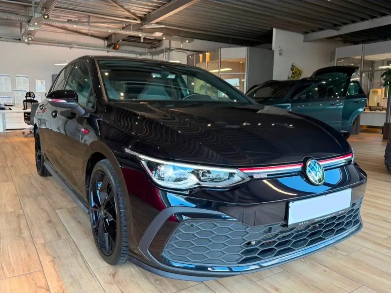 Volkswagen Golf GTI 5p 2.0 tsi 245cv DSG / Tetto / IQLed / Black / IVA — photo 1 of 12