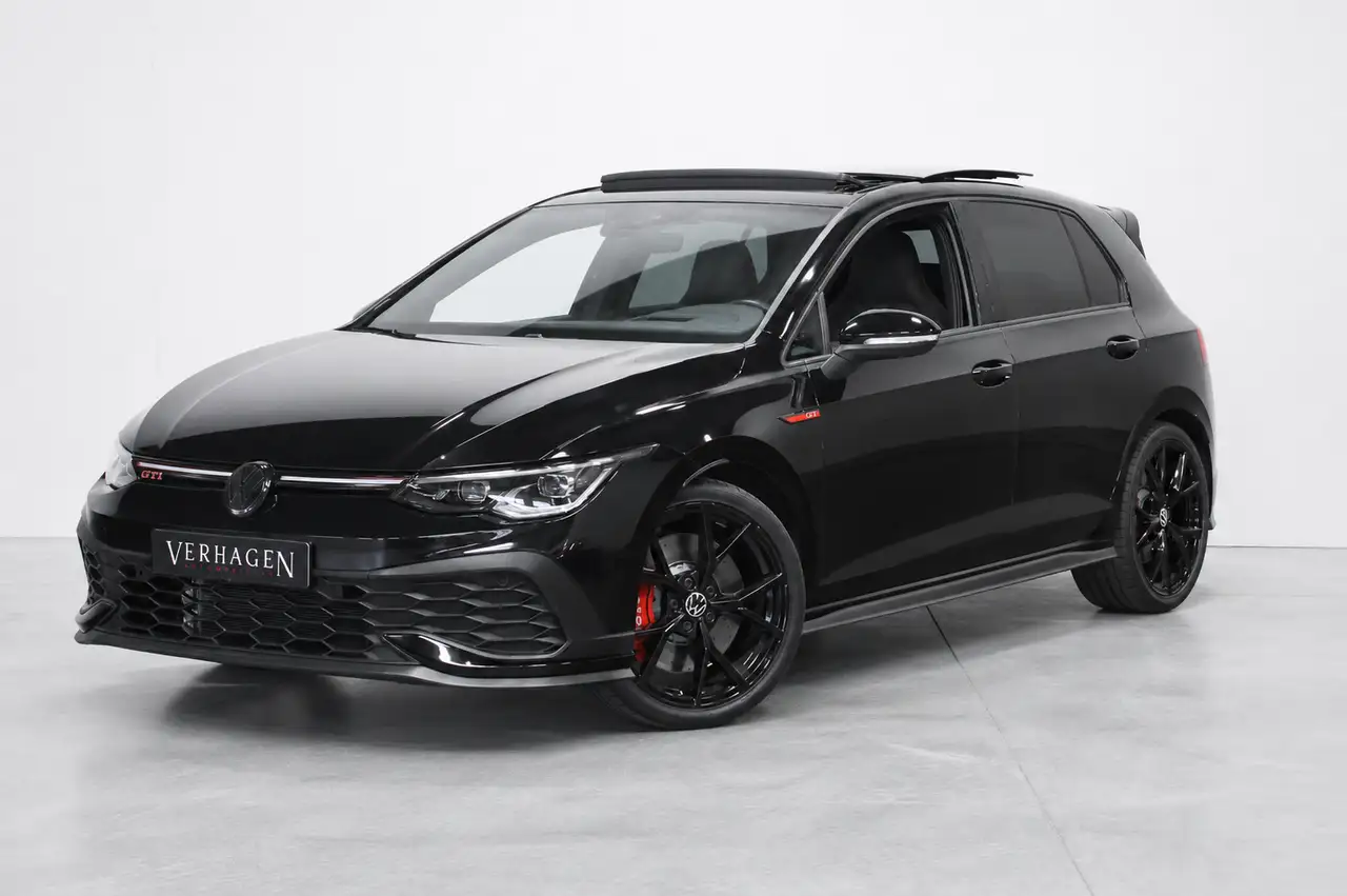 Volkswagen Golf GTI Clubsport 2.0 TSI Pano Harman Kardon Head up IQ — photo 1 of 40