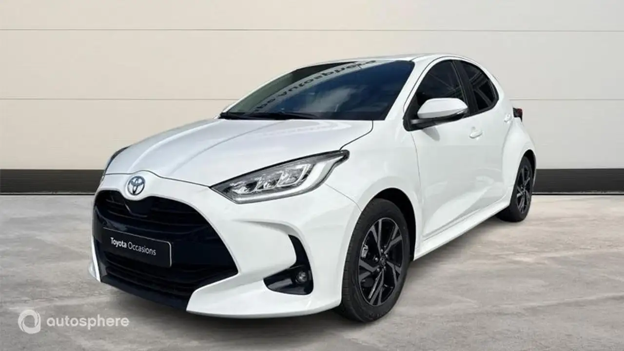 Toyota Yaris 116h Design 5p MY25 — photo 1 of 20