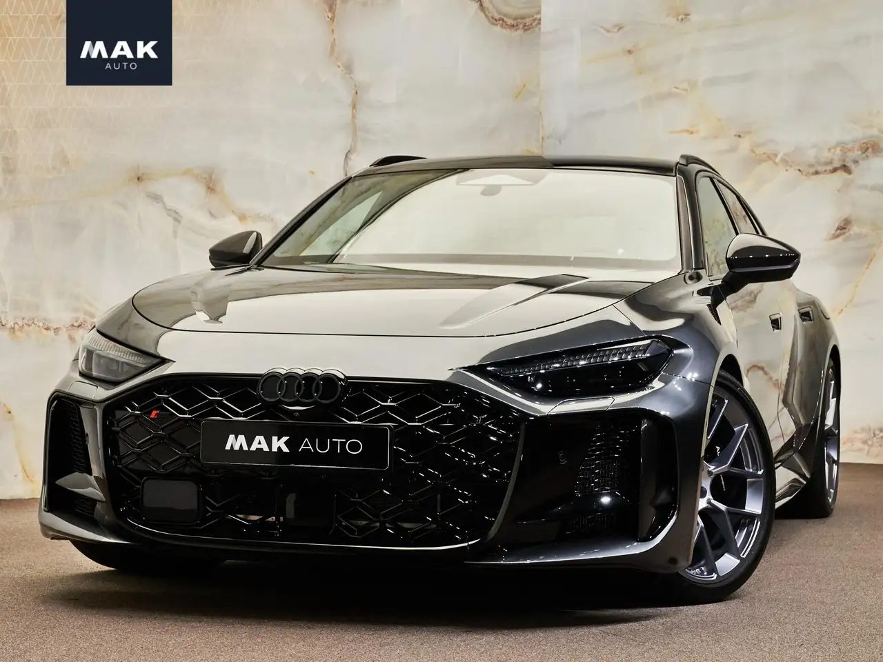 Audi RS5 Avant e-Hybrid Quattro , Audi Exclusive, carbon ex — photo 1 of 40