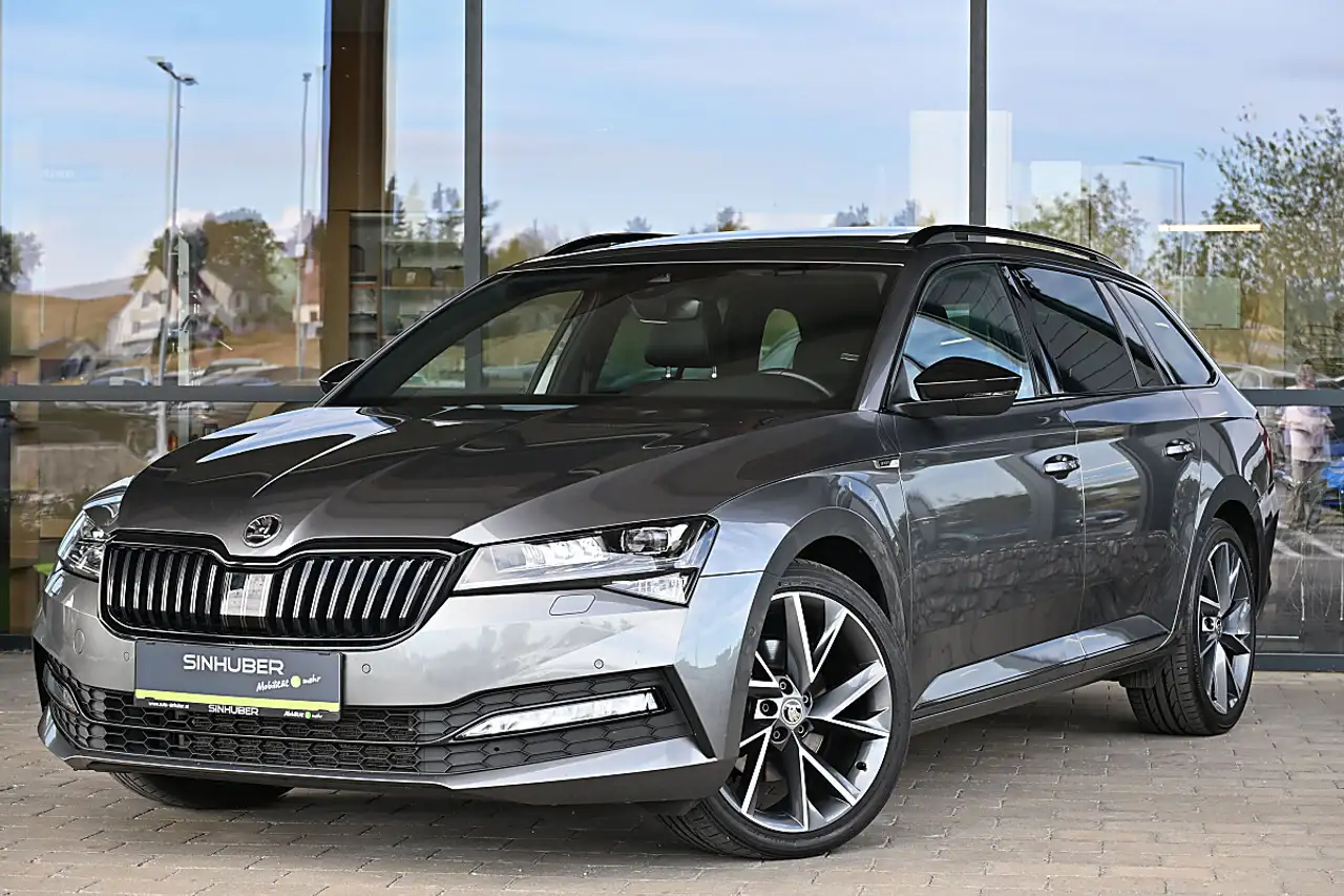 Skoda Superb Kombi 2,0 TDI 4x4 Sportline DSG NP € 71k ACC, M... — photo 1 of 29