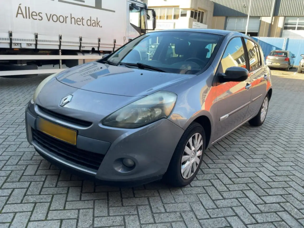 Renault Clio 1.5 DCI 90CH 20TH ECO² 3P — photo 1 of 11