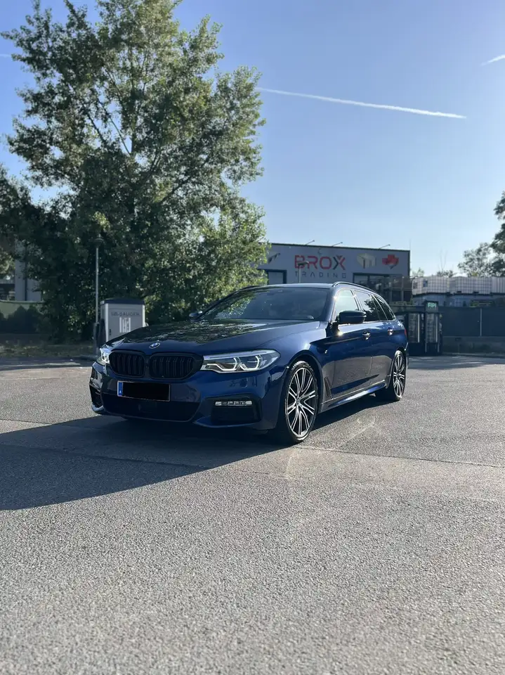 BMW 530 530d Gran Turismo Aut. Luxury Line — photo 1 of 19