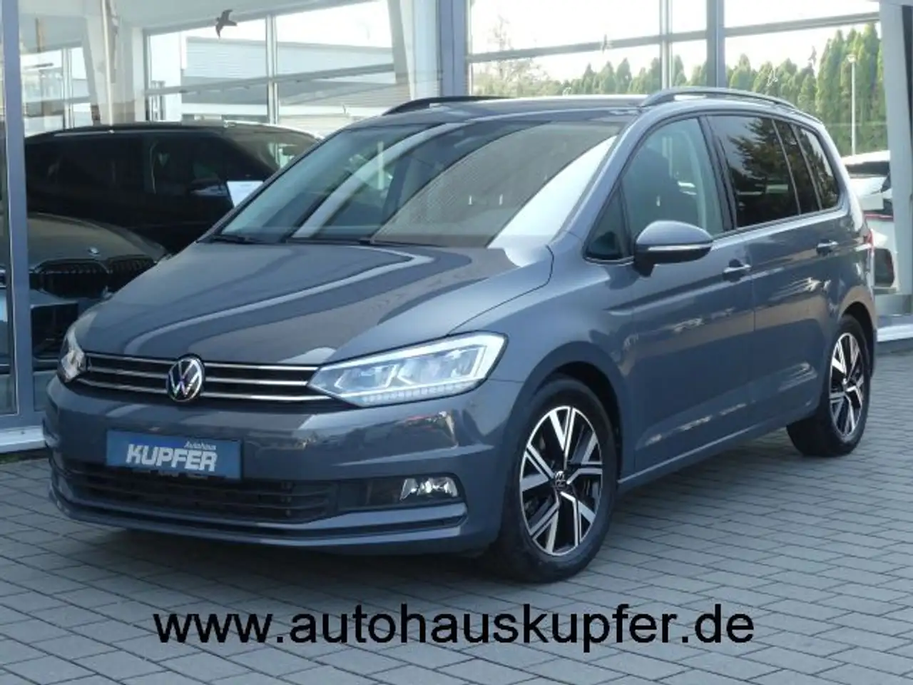 Volkswagen Touran 2.0 TDI Comf.line°ACC°AHK°Rfcam°Winterpak — photo 1 of 30