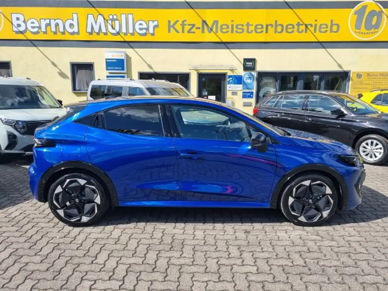 Renault Clio VI TECHNO 18" Alus Winter- + Safety-Paket — photo 1 of 21