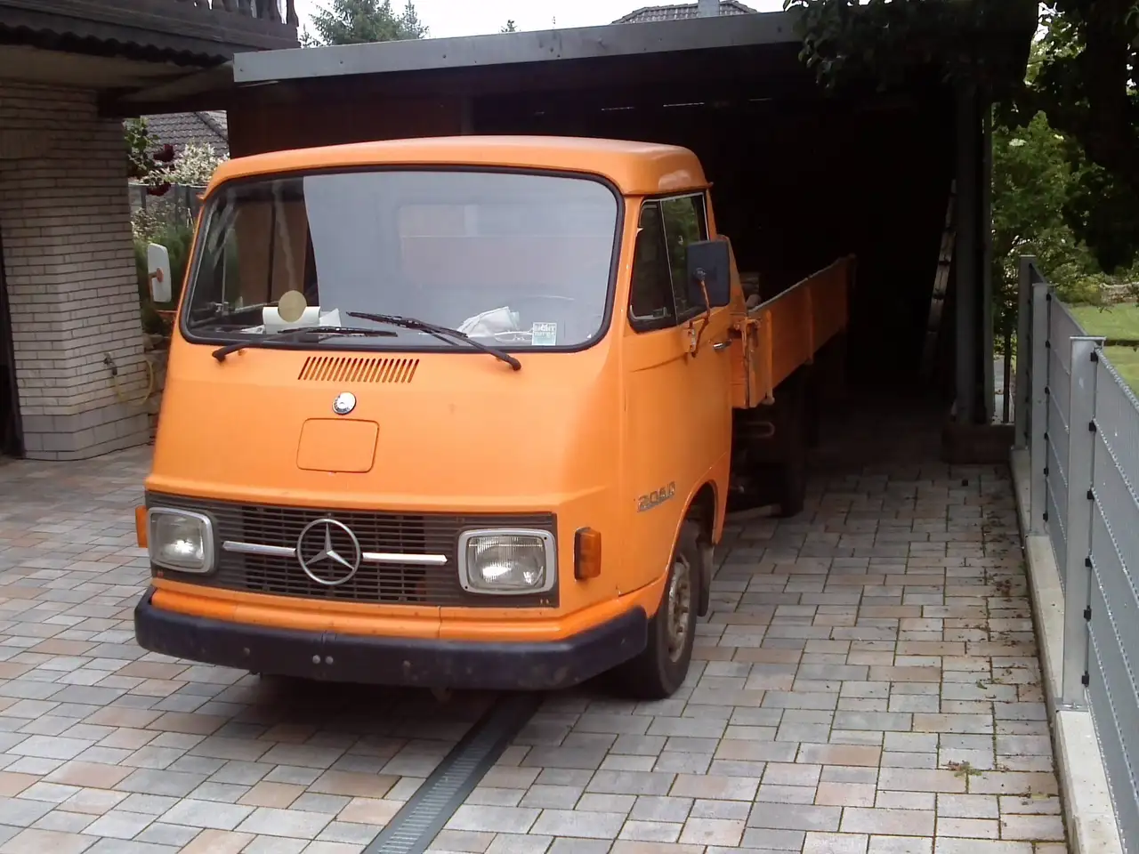 Mercedes-Benz Sonstige Hanomag-Mercedes L 206 DG, 3-Seiten Kipper, 1.Hand (kein VW Transporter) — photo 1 of 5