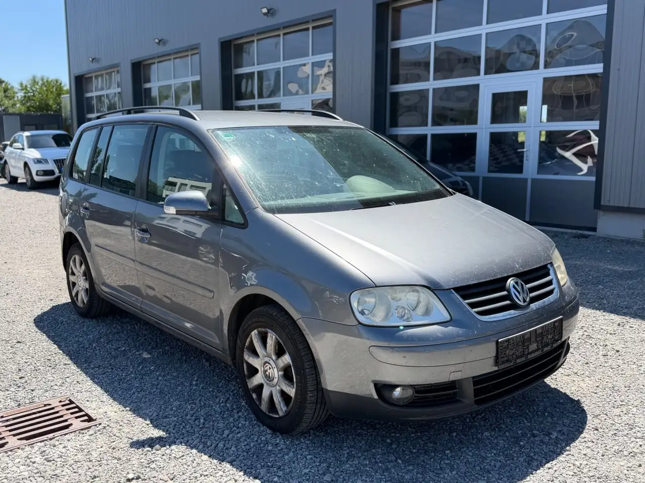 Volkswagen Touran 2.0 TDI Trendline *7Sitzer*TÜV*EXPORT — photo 1 of 11