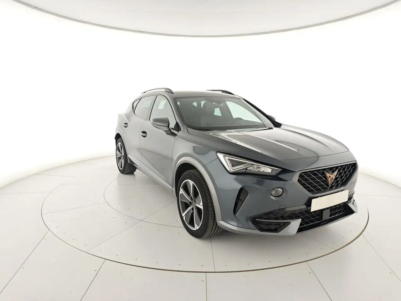 CUPRA Formentor 1.4 e-Hybrid DSG — photo 1 of 15