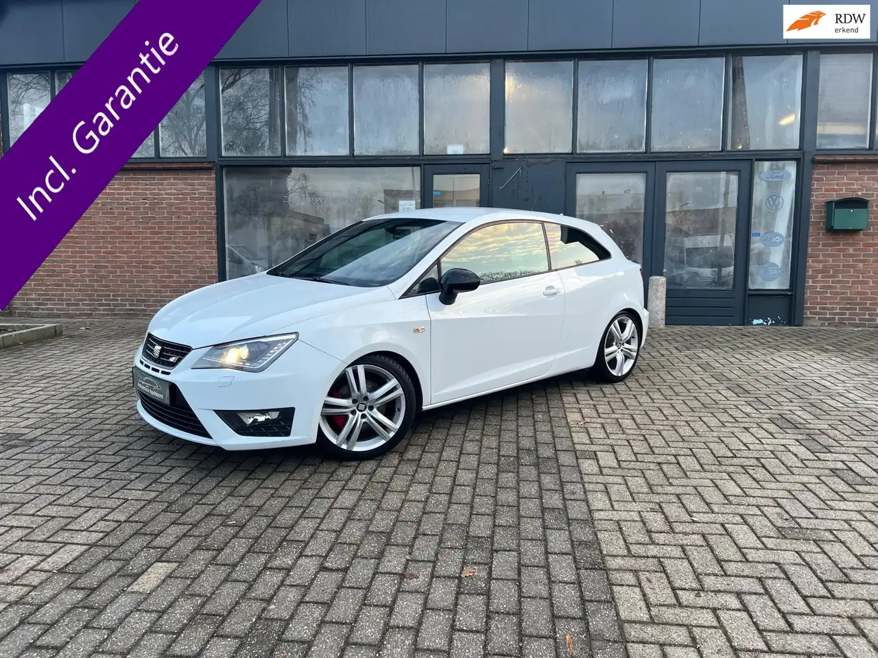 SEAT Ibiza SC 1.4 TSI Cupra, Xenon, Cruise control, Climate c — photo 1 of 24
