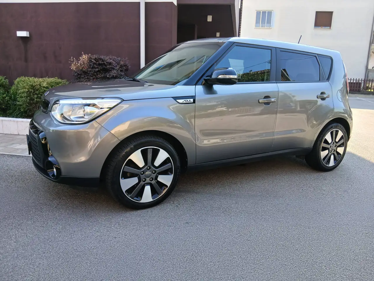 Kia Soul 1.6 crdi 16v Your Soul Design tua a € 199 mese — photo 1 of 12