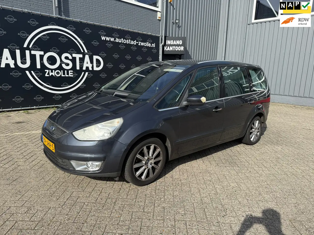 Ford Galaxy 2.0-16V Ghia 7-pers Airco/Apk/Nap/Cruise/ — photo 1 of 18
