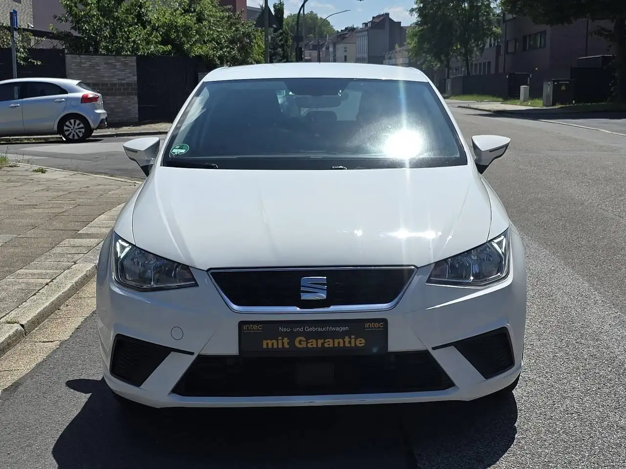 SEAT Ibiza Style — photo 1 of 18