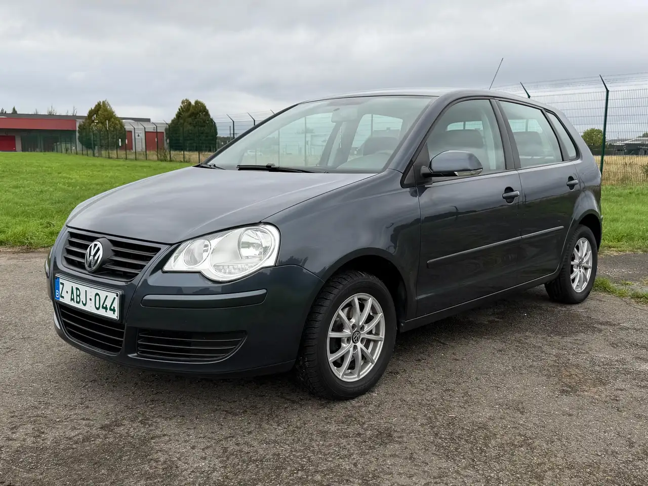 Volkswagen Polo Polo 1.4i 16v Trendline — photo 1 of 15