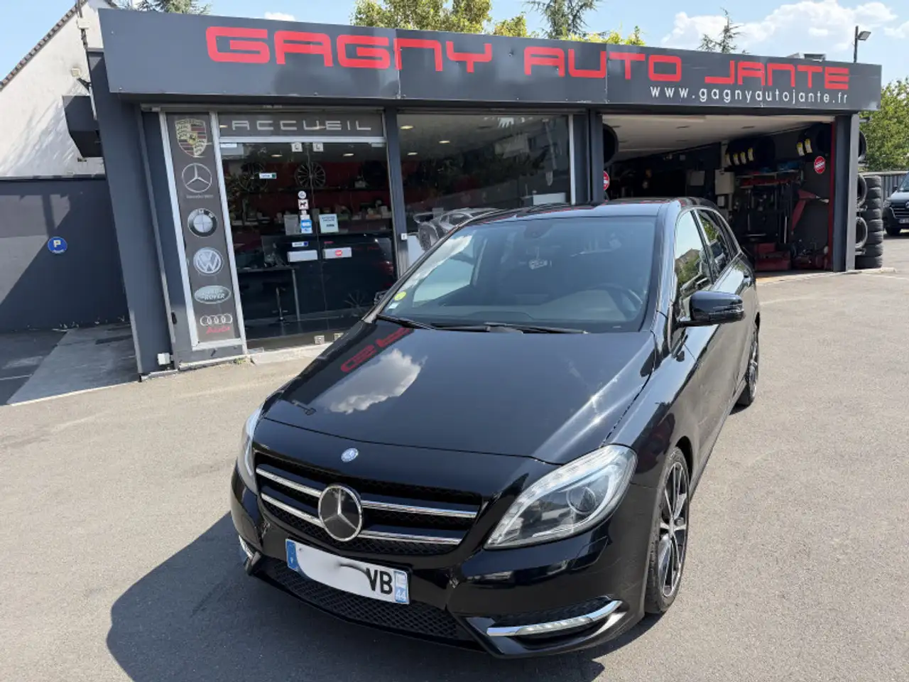 Mercedes-Benz B 180 180 CDI FASCINATION — photo 1 of 20