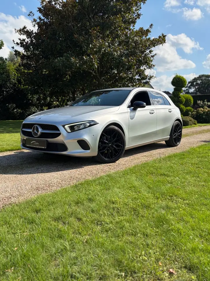 Mercedes-Benz A 180 A 19Zoll Alu Black Interior LED — photo 1 of 29