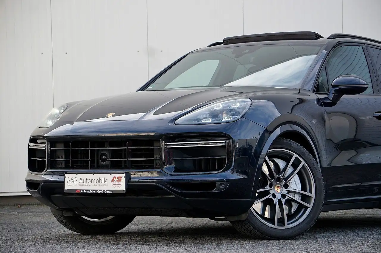 Porsche Cayenne Turbo 4.0 V8 *SPORT-CHRONO *18-WEGE-SITZ — photo 1 of 40