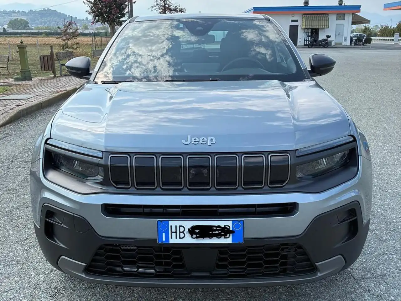 Jeep Avenger Avenger 2022 1.2 turbo Longitude fwd 100cv — photo 1 of 13