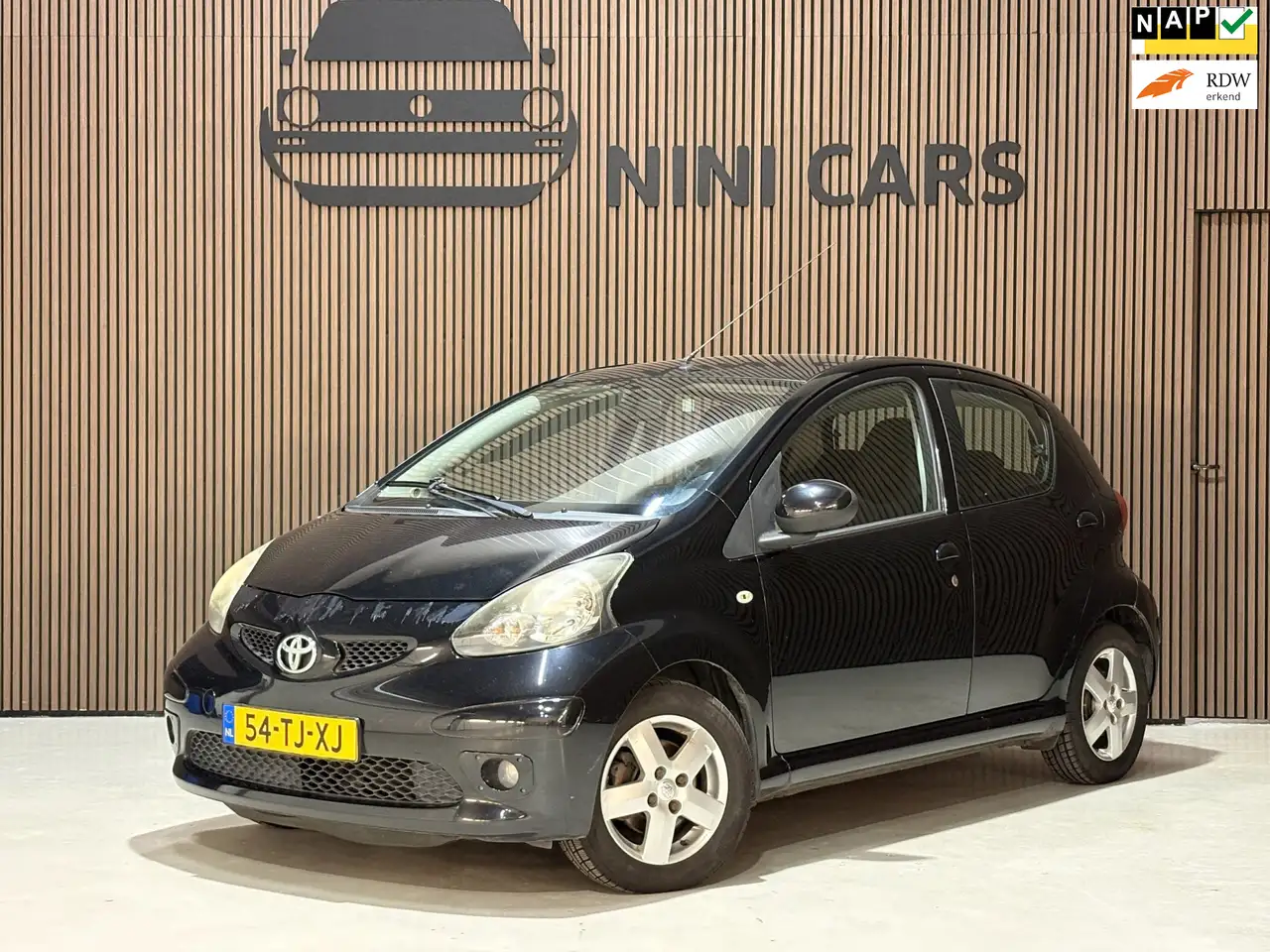 Toyota Aygo 1.0-12V Sport NAP eletriche ramen — photo 1 of 27