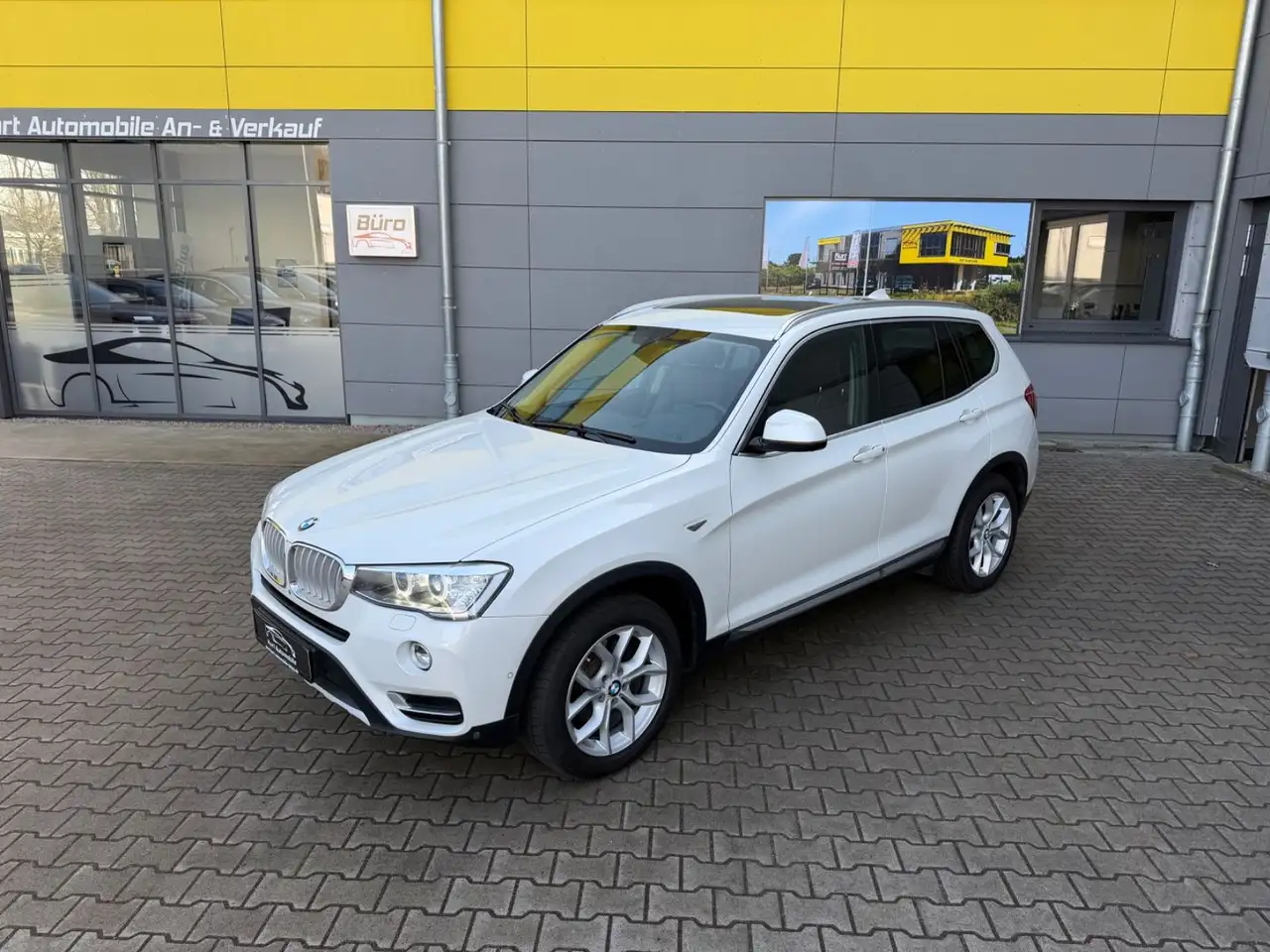 BMW X3 xDrive 35 d LEDER/PANO/SHZ/NAVI/LED/KAMERA* — photo 1 of 29
