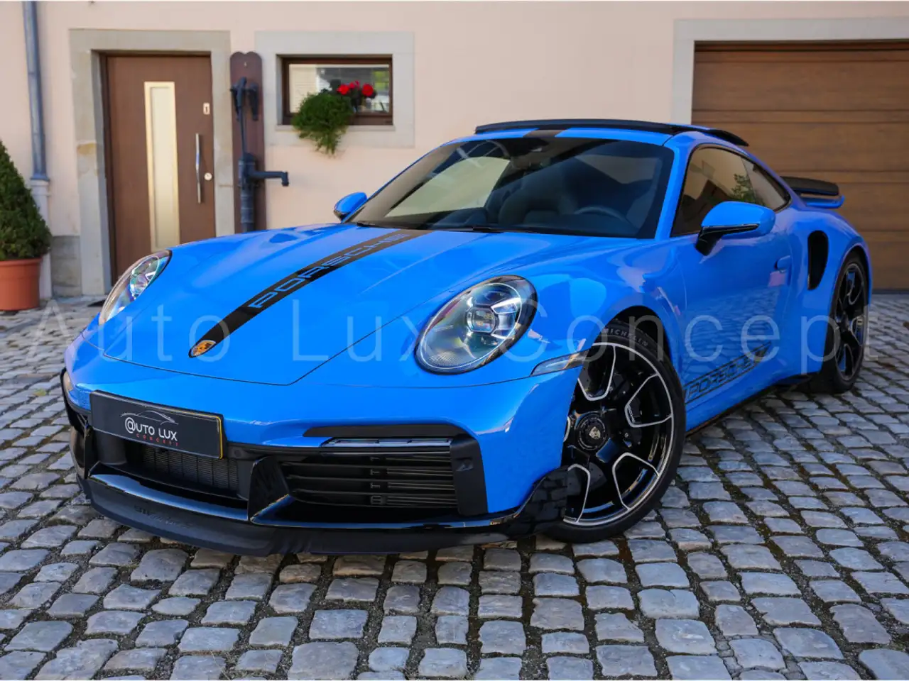 Porsche 992 911 Turbo S SportDesign/Lift/360°/Sitzbelüftung — photo 1 of 30