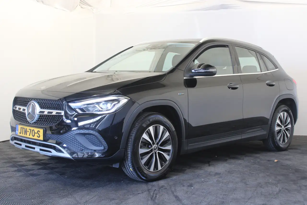 Mercedes-Benz GLA 250 e Style |Navi|Camera|Stoelverw.| — photo 1 of 20