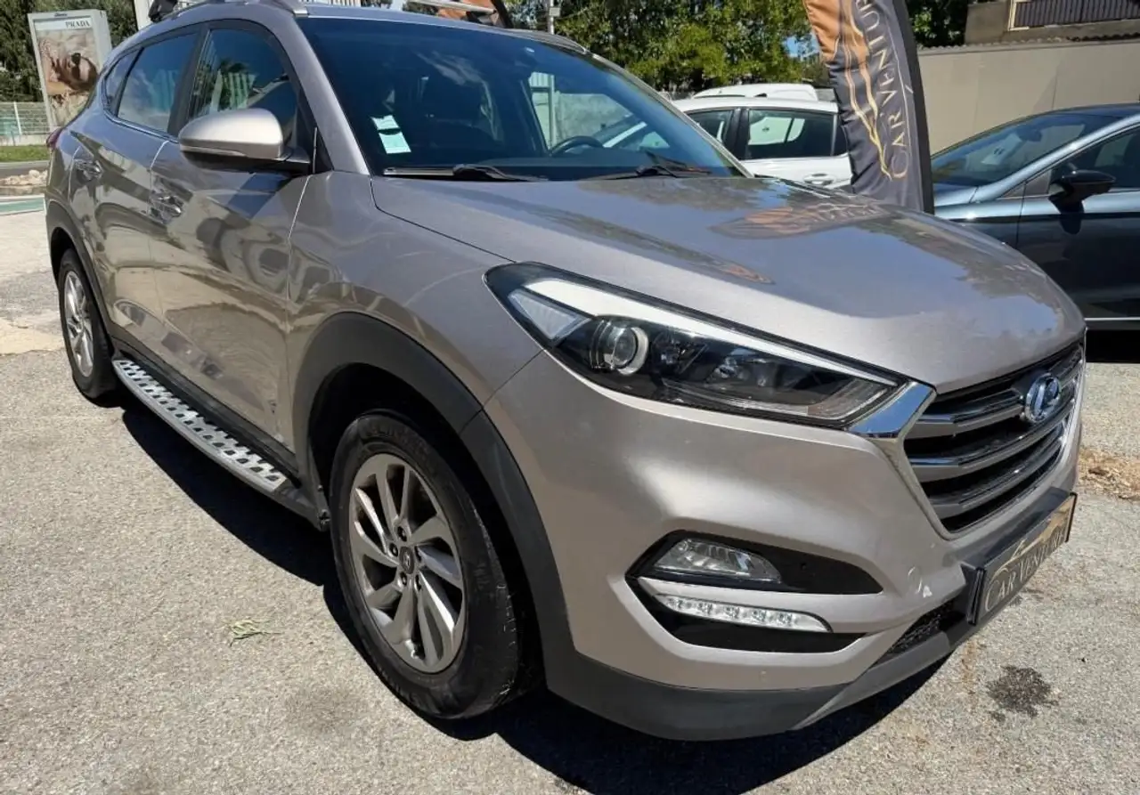 Hyundai TUCSON 1.7 CRDi 115 2WD Creative — photo 1 of 30