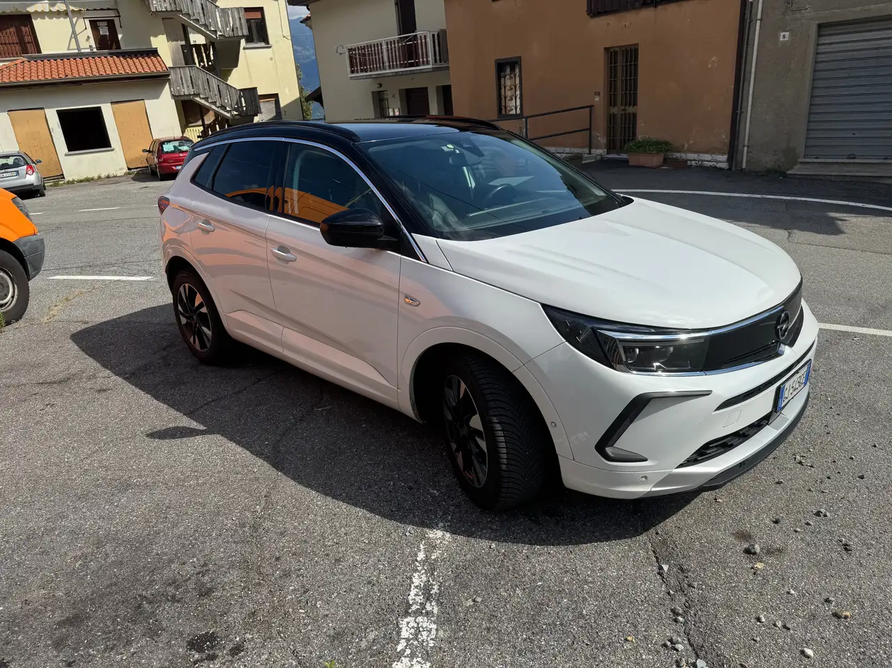 Opel Grandland Ultimate — photo 1 of 14