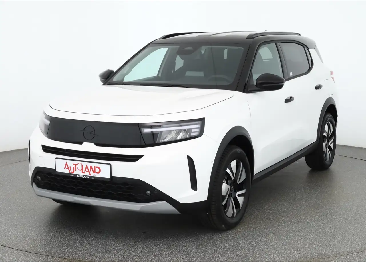 Opel Frontera 1.2 DI Turbo GS Hybrid Aut. LED Navi Kame — photo 1 of 8