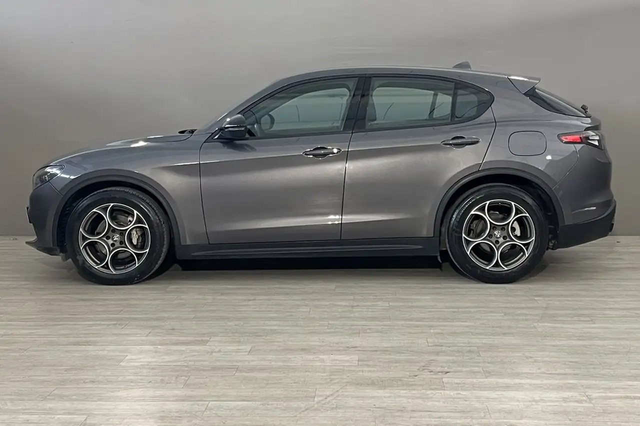 2023 Alfa Romeo Stelvio 2.2 TD 160 CV AT8 RWD Sprint, photograph 8