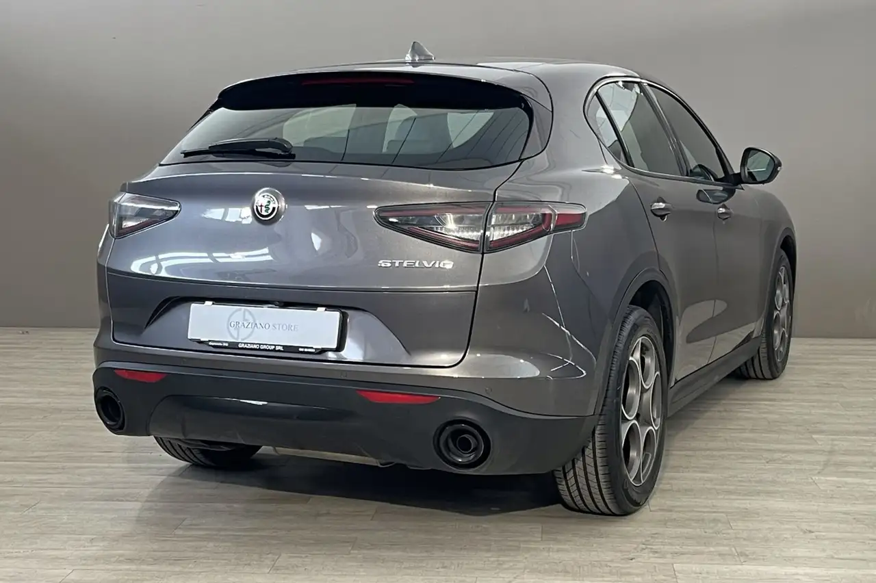 2023 Alfa Romeo Stelvio 2.2 TD 160 CV AT8 RWD Sprint, photograph 5