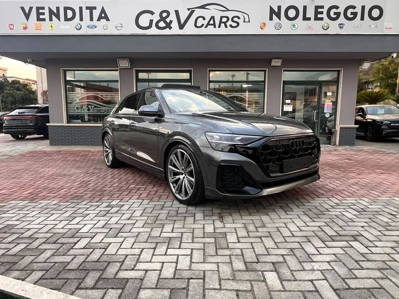 Audi Q8 ACCONTO €35.000 NOLEGGIO RISCATTO NO SCORING — photo 1 of 15