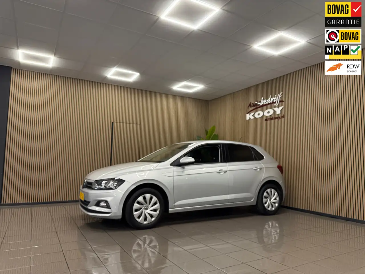 Volkswagen Polo 1.0 MPI Comfortline * Carplay / Trekhaak / Cruise — photo 1 of 22