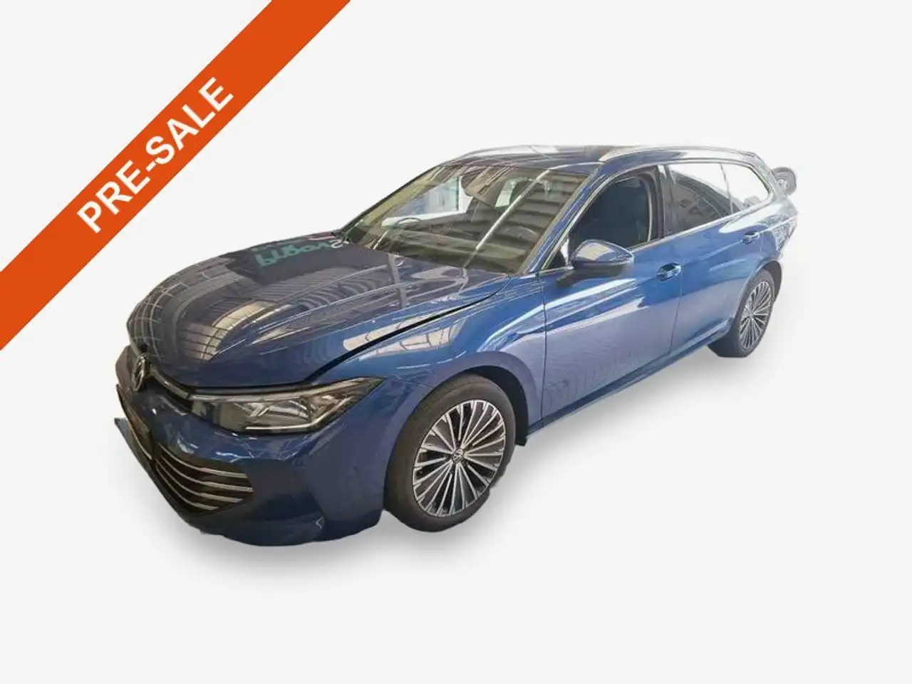 Volkswagen Passat Variant — photo 1 of 16
