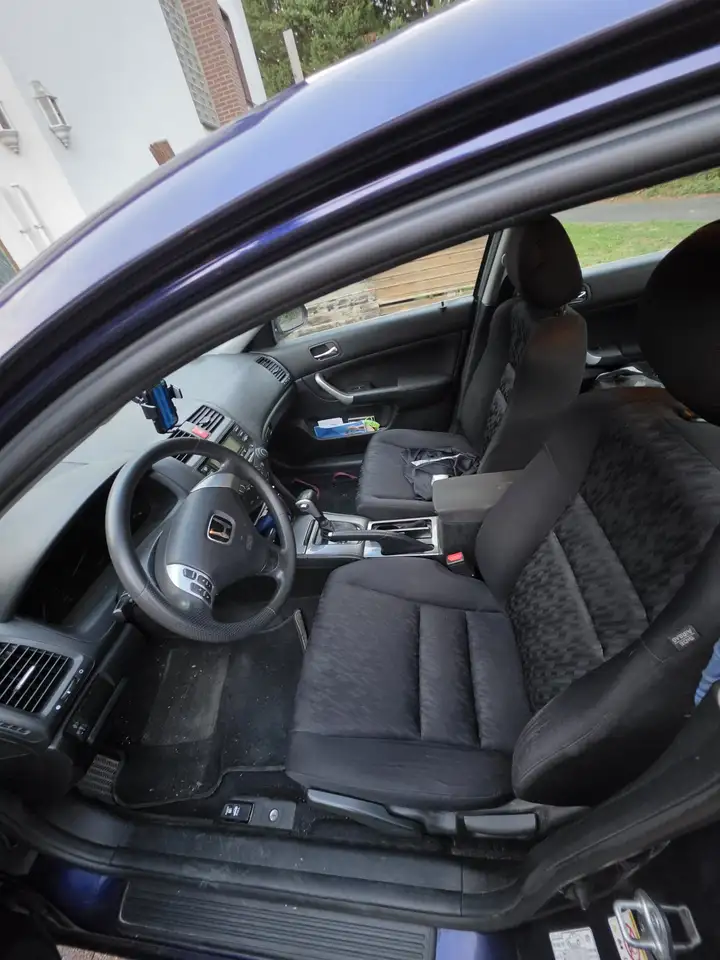 Honda Accord Tourer 2.0 i Automatik Sport — photo 1 of 5