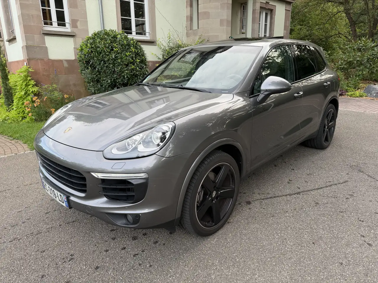 Porsche Cayenne 3.0D V6 262 ch Tiptronic A — photo 1 of 18