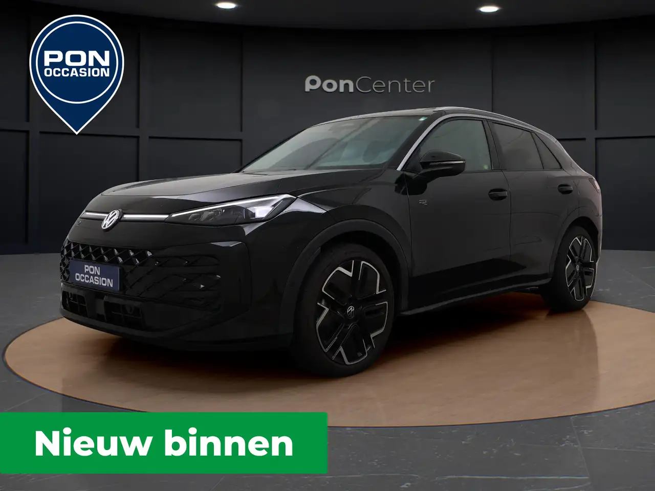 Volkswagen T-Roc 1.5 eTSI R-Line | Camera | Side Assist | ACC | Ele — photo 1 of 9