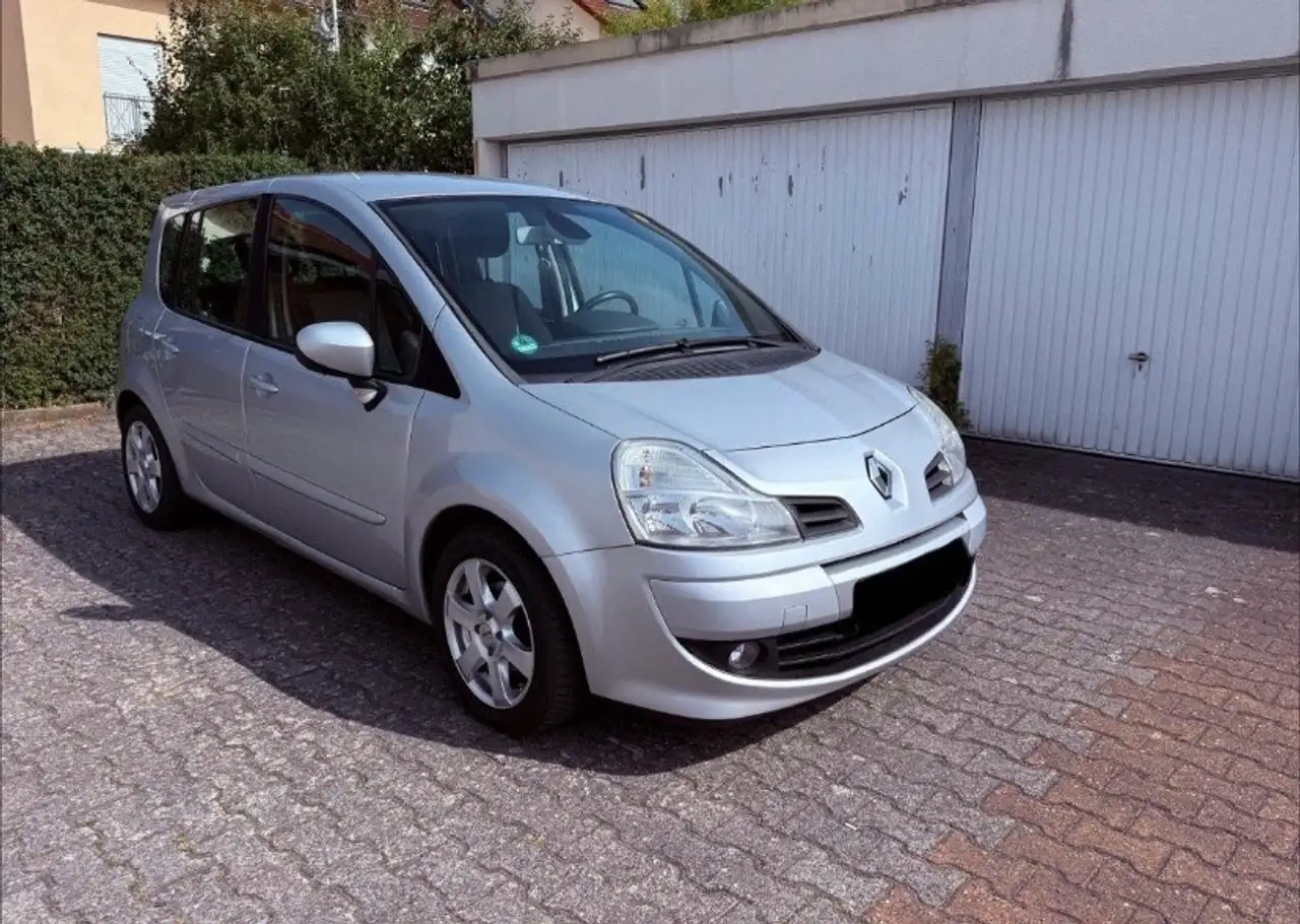 Renault Modus 1.5 dCi FAP Dynamique — photo 1 of 13